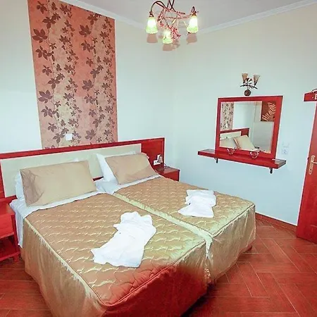 Agios Stefanos Avlioton Sleeps 6 Pool T334442 Βίλα